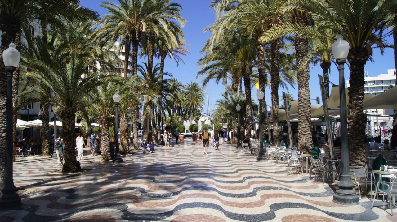 Big Apartment With Unique Patio Near Santa Barbara Castle Alicante Exteriér fotografie